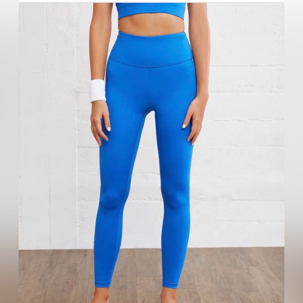 Blue leggings